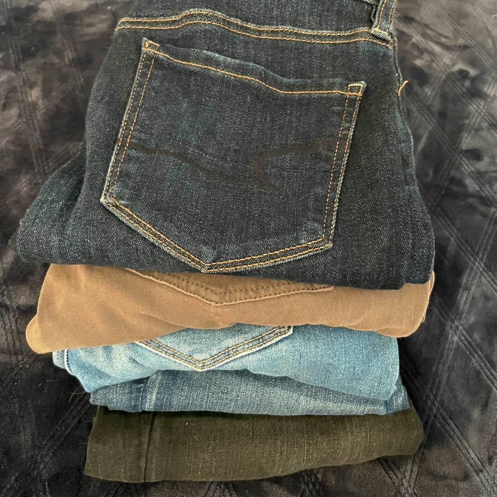 American Eagle bundle jeans